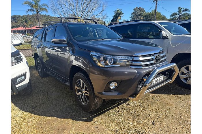 2017 Toyota Hilux SR5