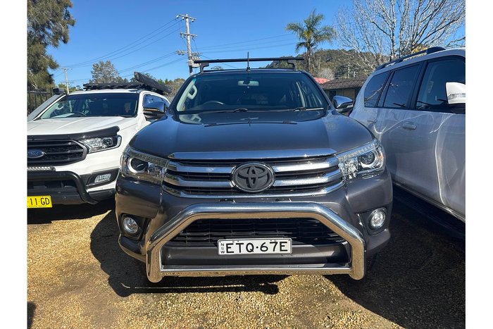 2017 Toyota Hilux SR5