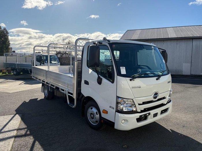 2025 Hino 300 616 Wide At With Genuine Tray White