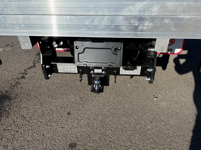 2025 Hino 300 616 Wide At With Genuine Tray White