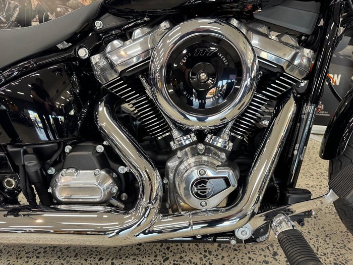 2025 Harley-Davidson Street Bob 117 (FXBB) Softail Black