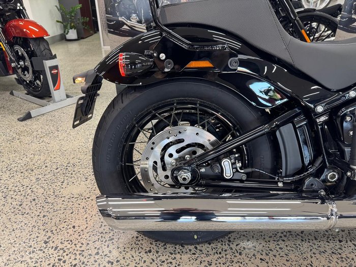 2025 Harley-Davidson Street Bob 117 (FXBB) Softail Black