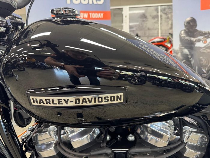2025 Harley-Davidson Street Bob 117 (FXBB) Softail Black