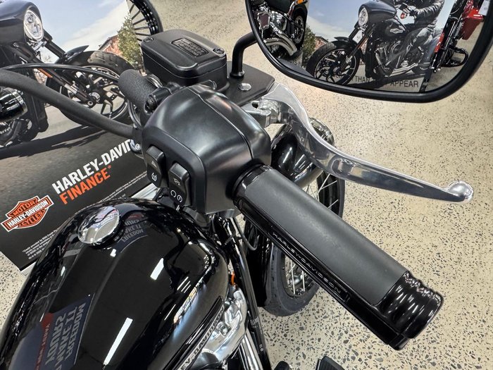 2025 Harley-Davidson Street Bob 117 (FXBB) Softail Black