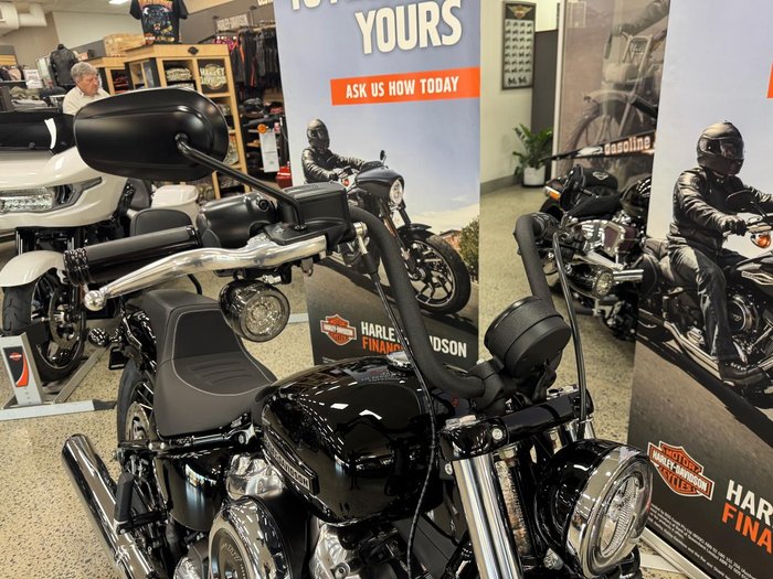 2025 Harley-Davidson Street Bob 117 (FXBB) Softail Black