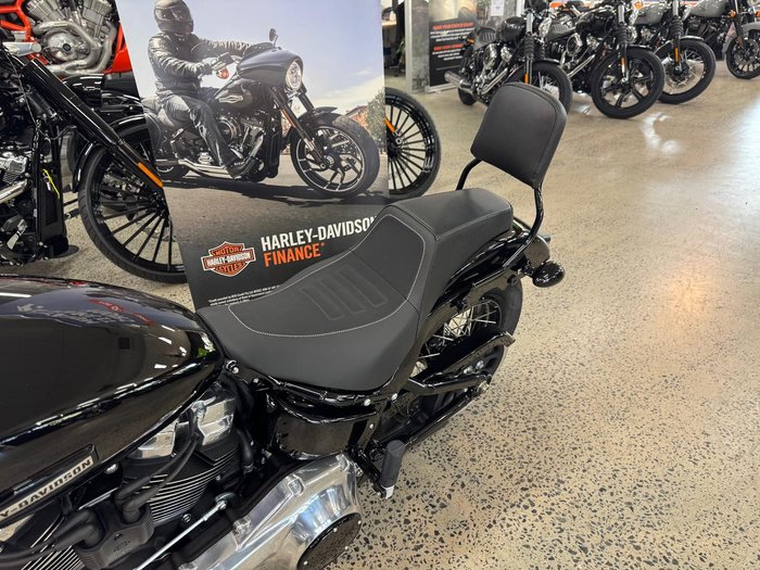 2025 Harley-Davidson Street Bob 117 (FXBB) Softail Black