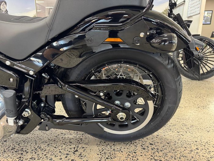 2025 Harley-Davidson Street Bob 117 (FXBB) Softail Black