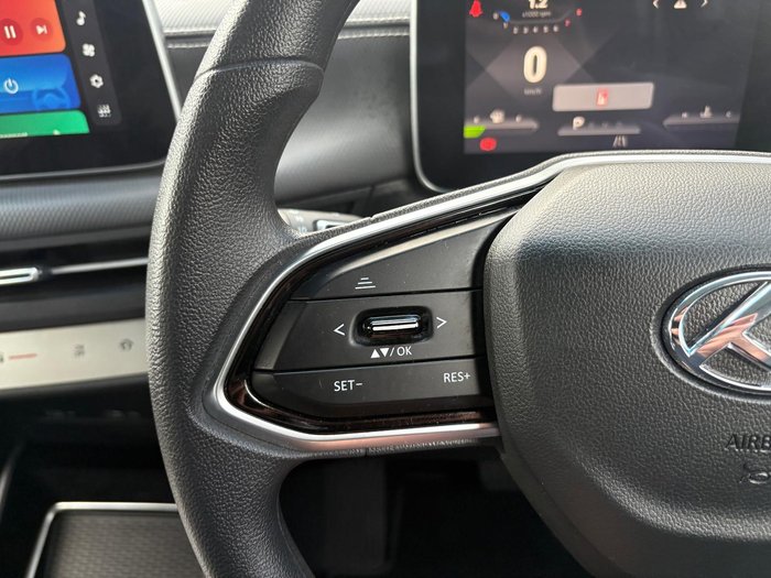 2023 LDV MIFA Mode Dynasty Red