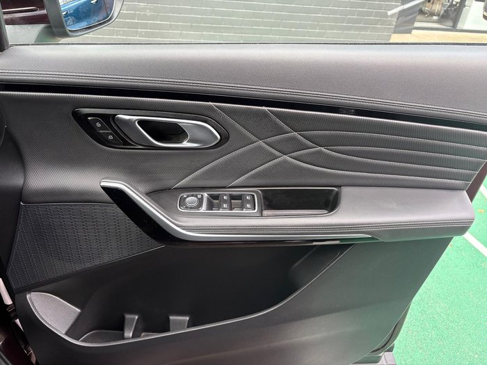 2023 LDV MIFA Mode Dynasty Red