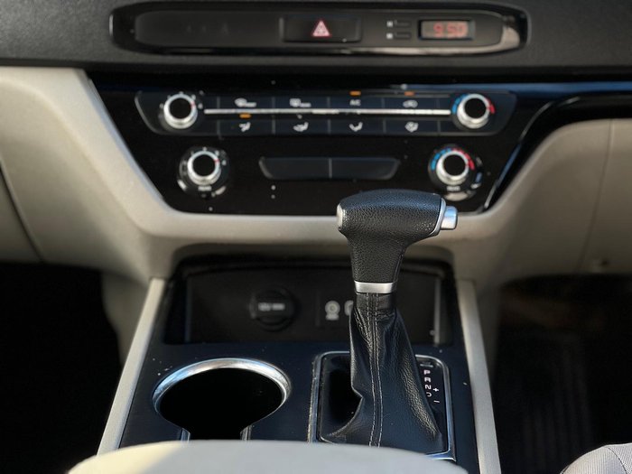 2019 Kia Carnival S