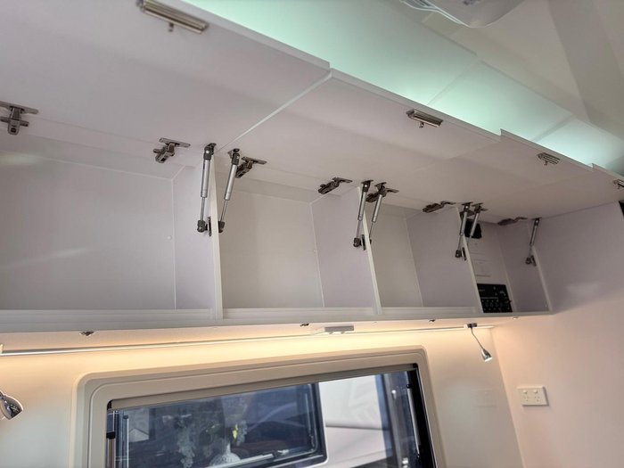2025 Crusader My25 Musketeer Aramis Cafe Ensuite - Immediate Delivery