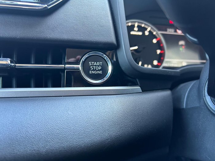 2022 Mitsubishi Outlander ES ZM MY22.5 White