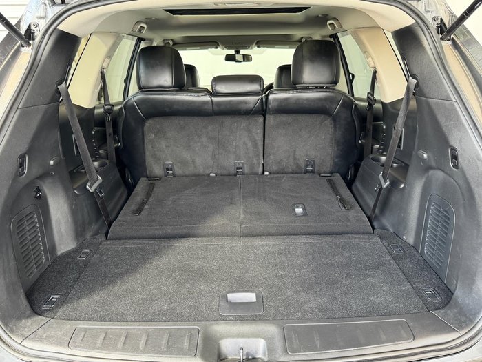 2018 Nissan Pathfinder ST-L