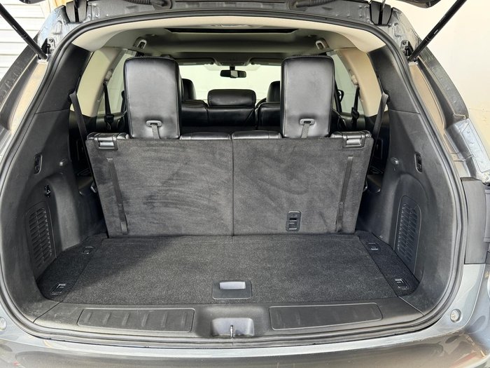 2018 Nissan Pathfinder ST-L