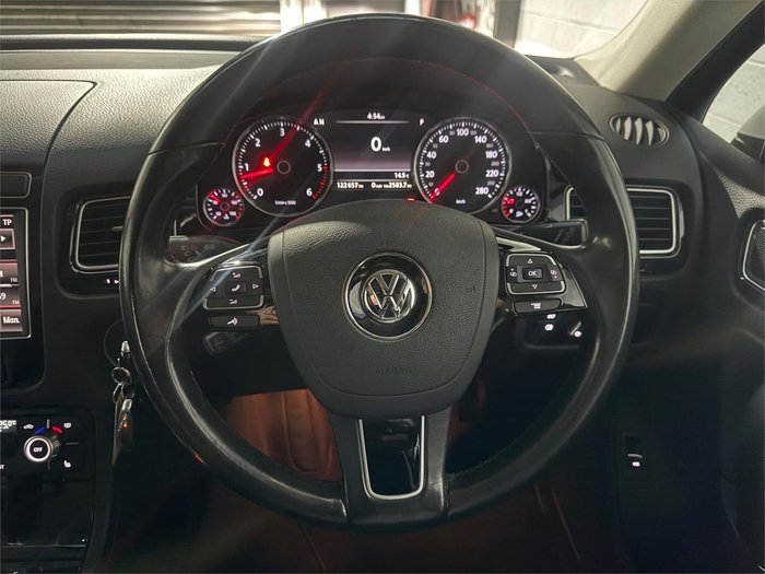 2015 Volkswagen Touareg 150TDI 7P MY15 Four Wheel Drive Pure White