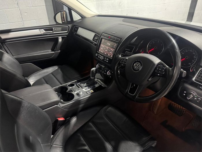 2015 Volkswagen Touareg 150TDI 7P MY15 Four Wheel Drive Pure White