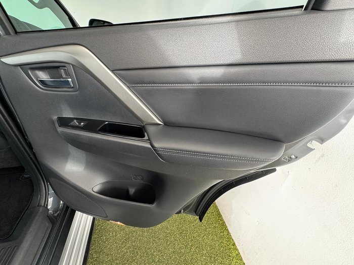 2024 Mitsubishi Pajero Sport Exceed