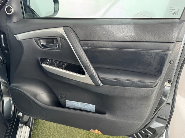 2024 Mitsubishi Pajero Sport Exceed