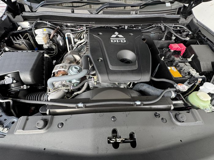 2024 Mitsubishi Pajero Sport Exceed