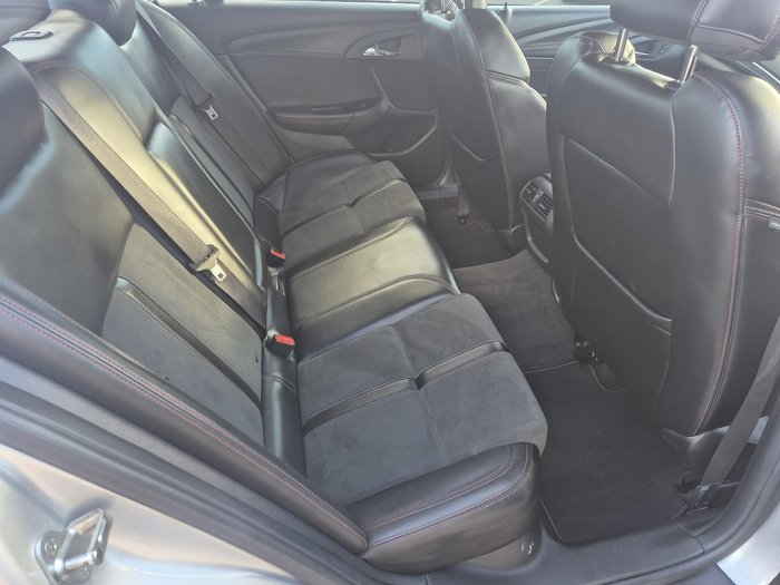 2016 Holden Commodore SV6 Black