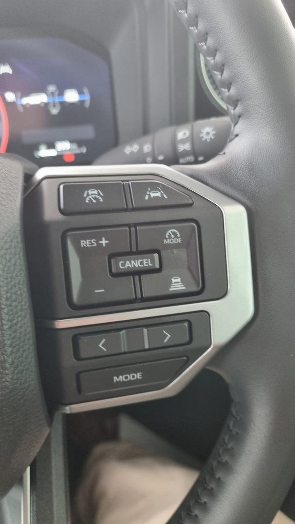 2024 Toyota Landcruiser Prado VX