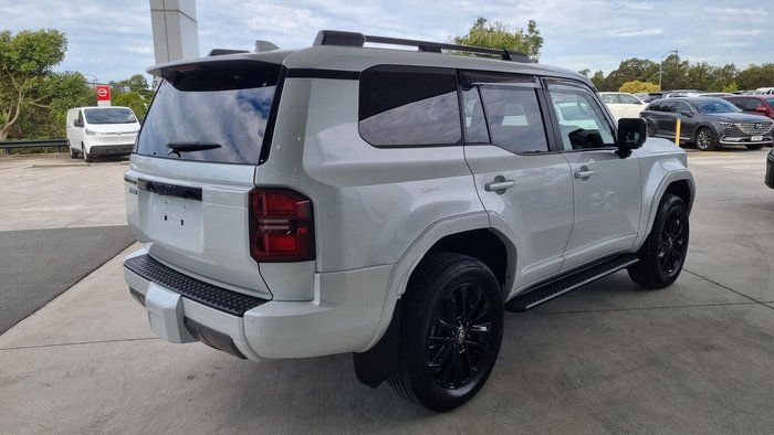 2024 Toyota Landcruiser Prado VX