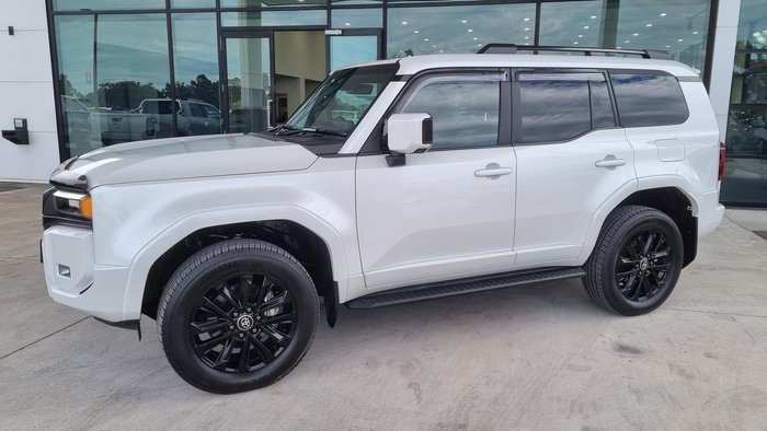 2024 Toyota Landcruiser Prado VX
