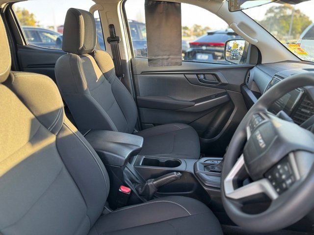 2022 ISUZU D-MAX