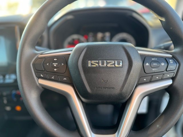 2022 ISUZU D-MAX