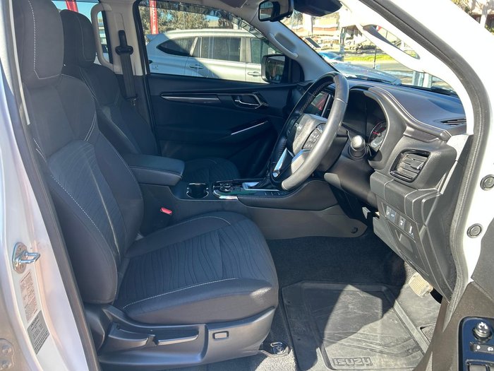 2022 Isuzu MU-X LS-U