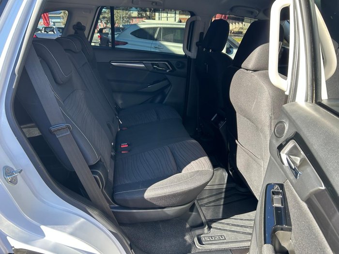 2022 Isuzu MU-X LS-U