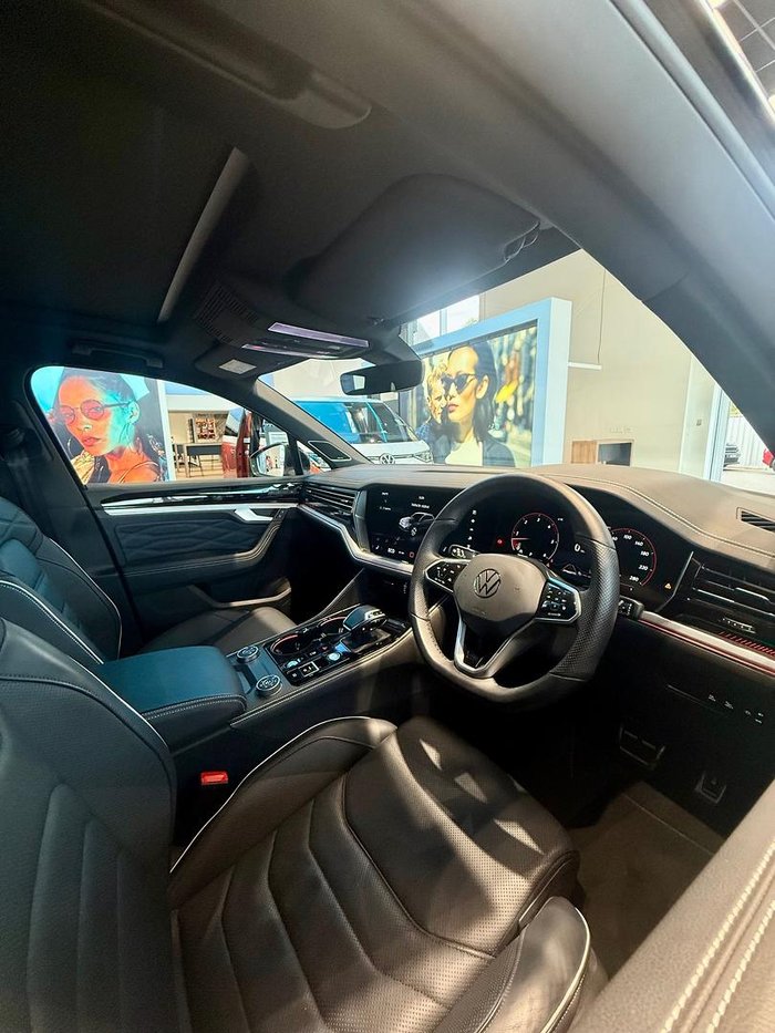 2023 Volkswagen Touareg 210TDI R-Line