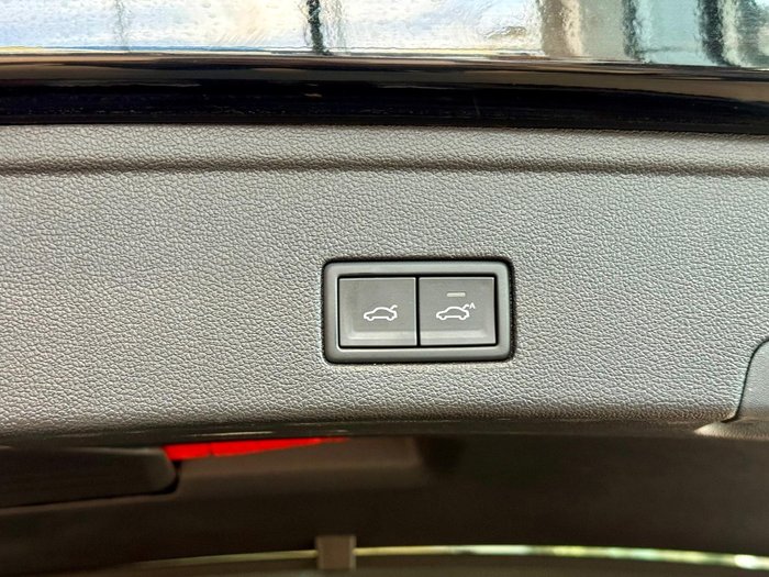 2023 Volkswagen Touareg 210TDI R-Line