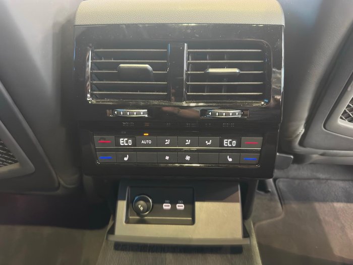 2023 Volkswagen Touareg 210TDI R-Line