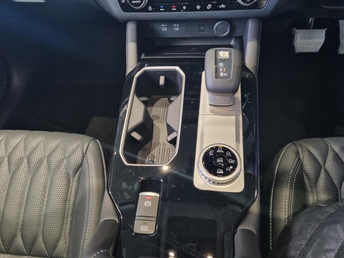 2025 Mitsubishi Outlander Exceed