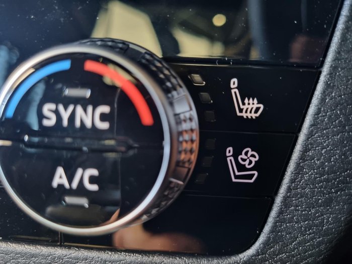 2025 Mitsubishi Outlander Exceed