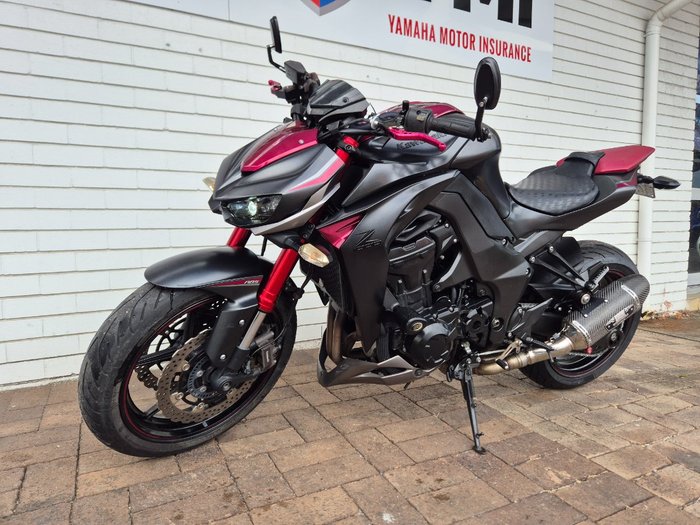2015 Kawasaki Z1000 RED