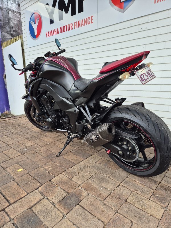 2015 Kawasaki Z1000 RED
