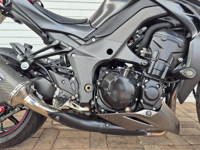 2015 Kawasaki Z1000 RED