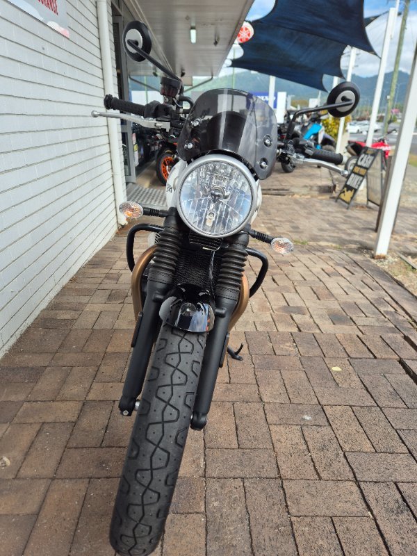 2018 Triumph STREET TWIN WHITE