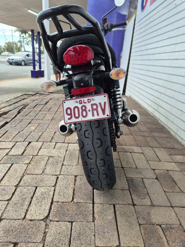 2018 Triumph STREET TWIN WHITE