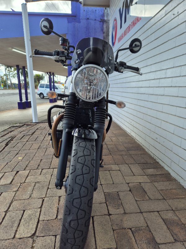 2018 Triumph STREET TWIN WHITE