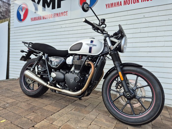 2018 Triumph STREET TWIN WHITE