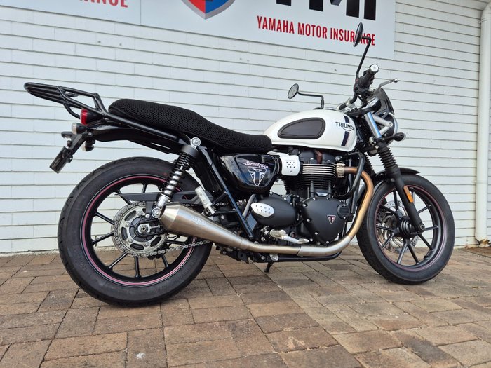 2018 Triumph STREET TWIN WHITE