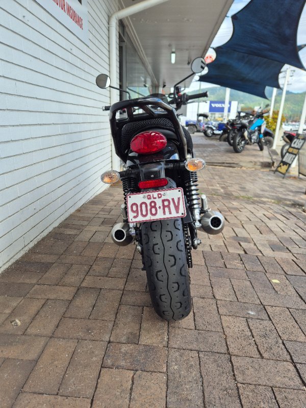 2018 Triumph STREET TWIN WHITE