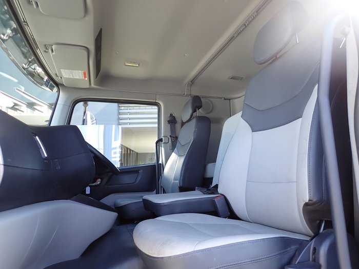 2022 HYUNDAI D217 PAVISE WHITE
