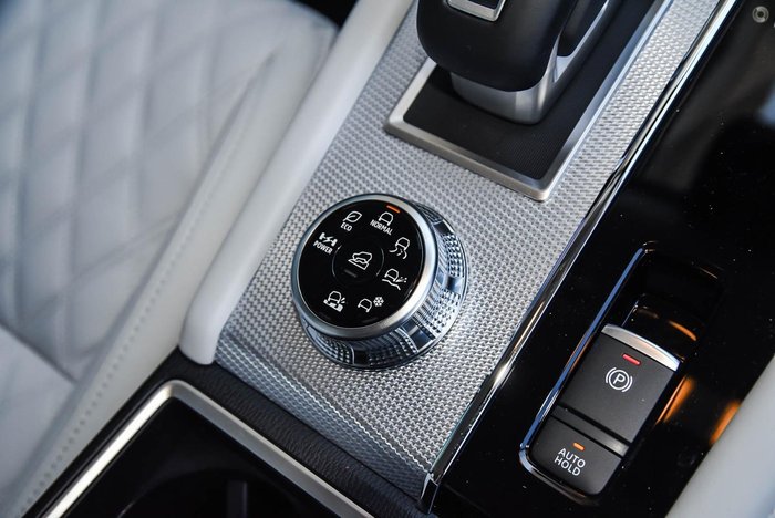 2025 Mitsubishi Outlander PHEV Exceed