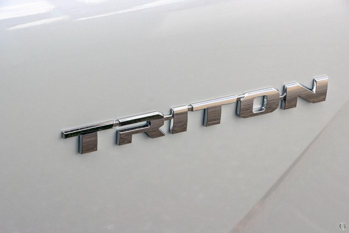 2025 Mitsubishi Triton GLS