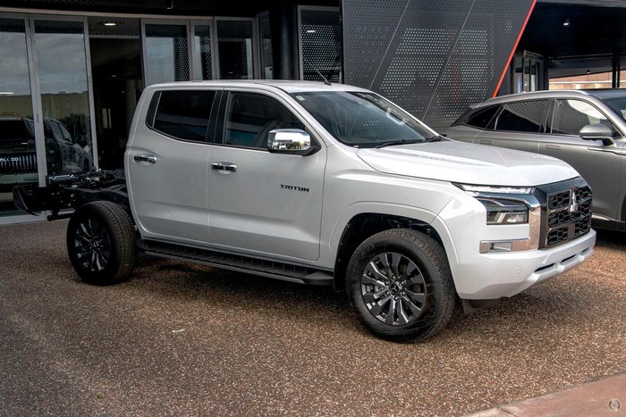 2025 Mitsubishi Triton GLS