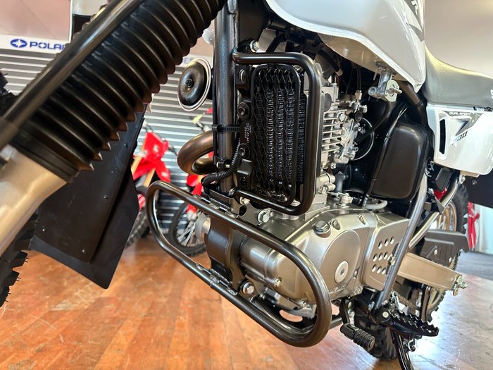 2025 Suzuki DR200SE (TROJAN) White